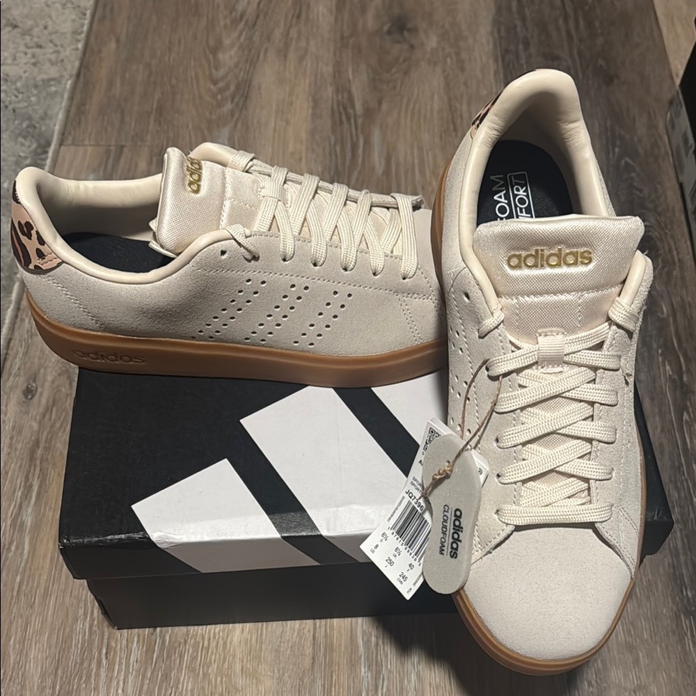 Adidas Women’s Beige Sneakers with Gum Sole